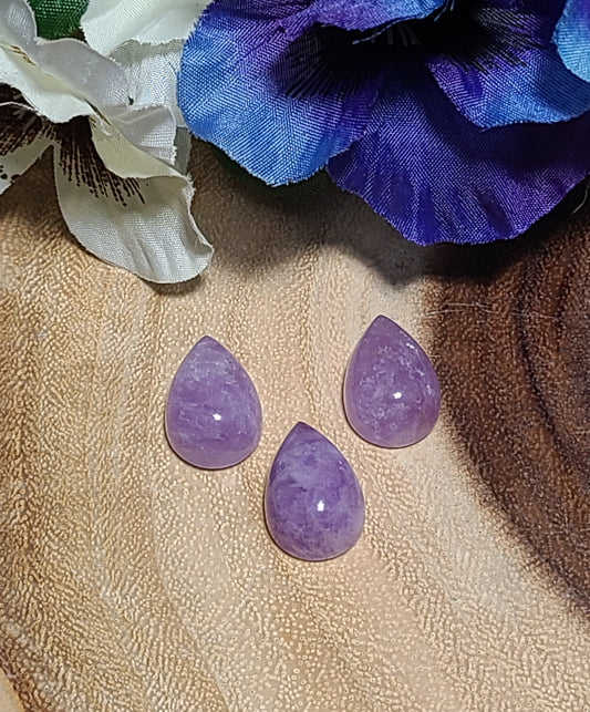 Amethyst Cabochons / Flatbacks