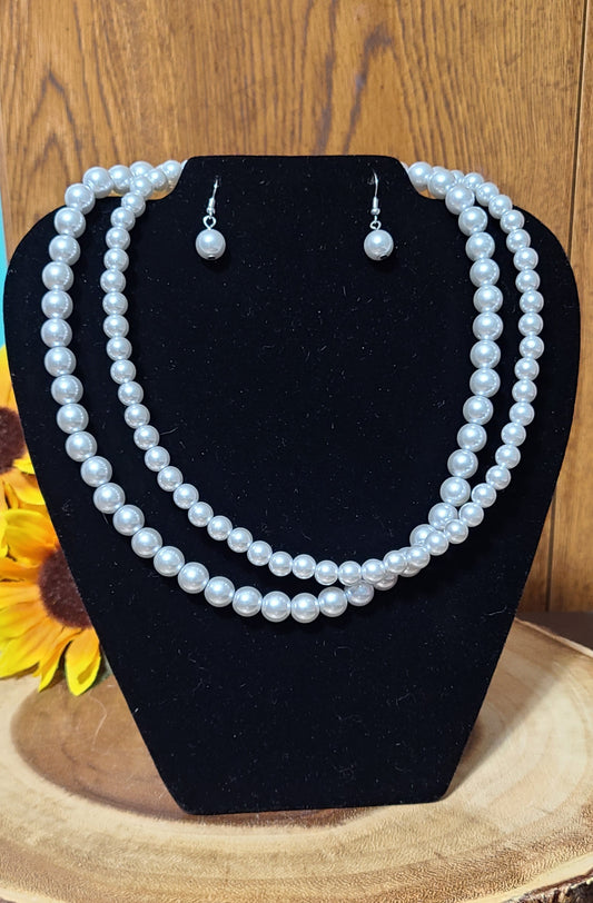 Matching Pearl Necklace and Earring Set