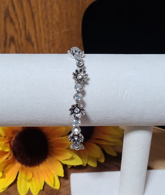 Zircon Flower Bangle Bracelet