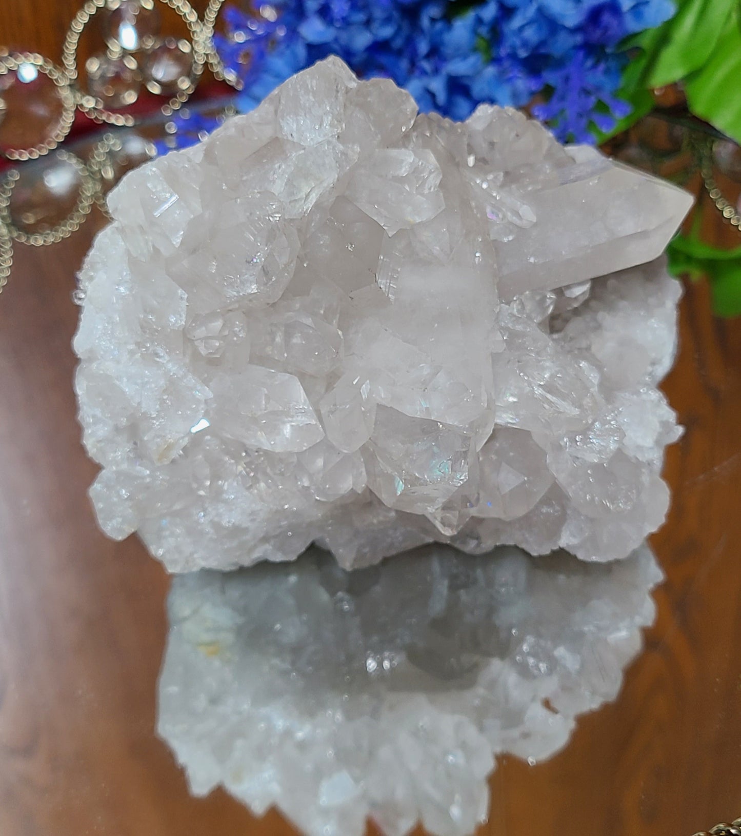 Massive Mulit-Point Quartz Cluster