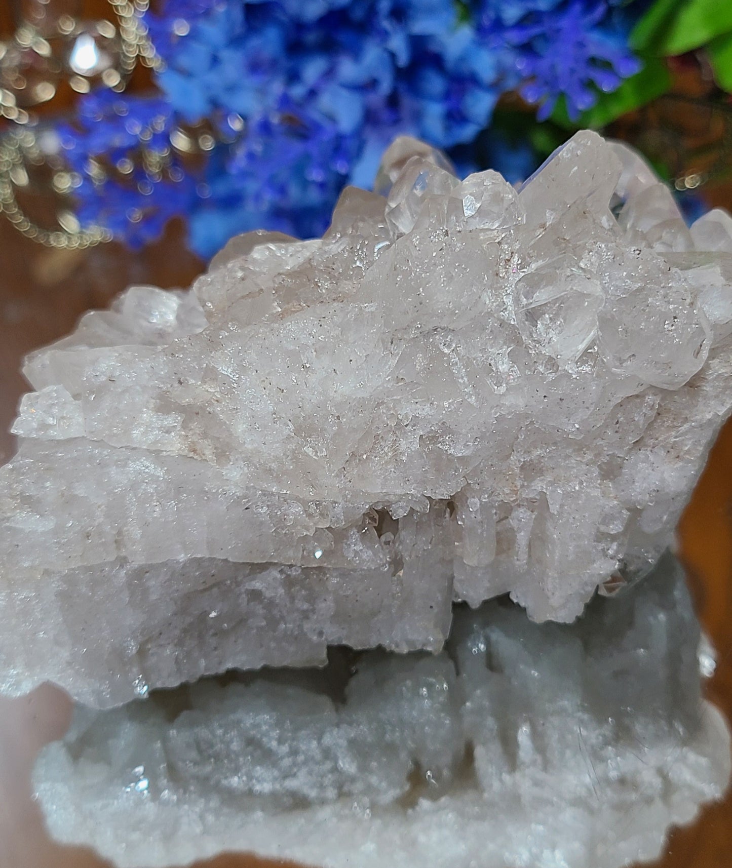 Large Multi-Point Quartz Cluster